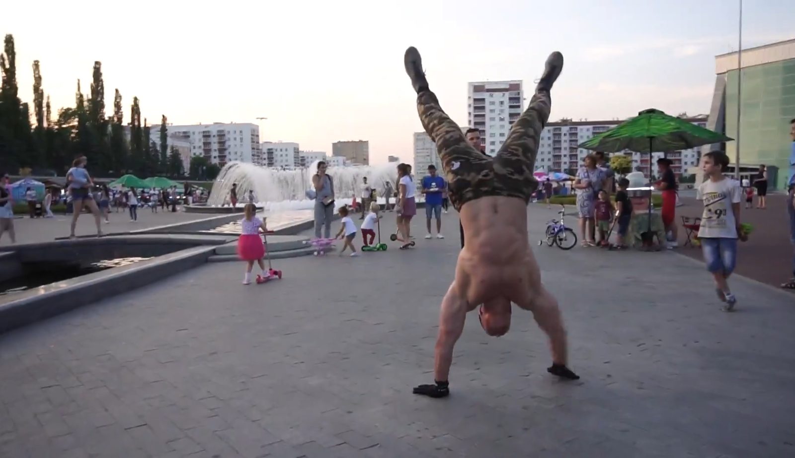 Километр на руках